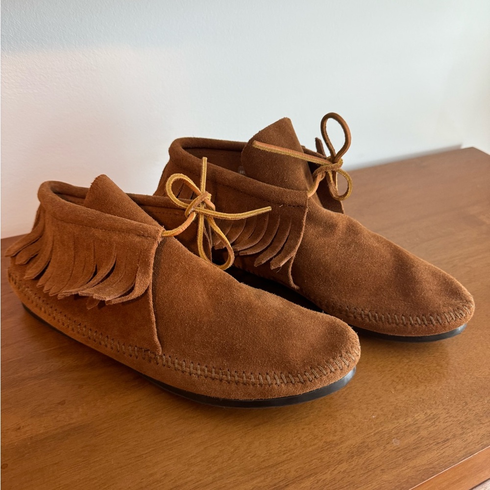Minnetonka Bootie Sz 9